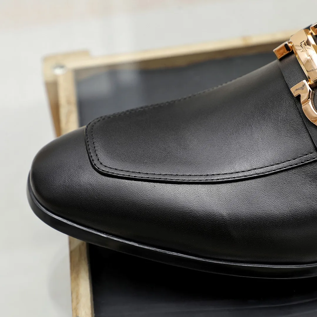 Men's shoes 💰600 🕷🕷🐂【Ferragamo】 Popular fashion casual shoes🇨🇳Official website counter 1:1 production, original mold opening💯Good quality can be seen, imported high-end first-layer pebbled calfskin, water-dyed🐂leather lining🌿very clear texture, high-quality waterproof, non-slip and wear-resistant outsole🎋high quality and low price, truly handmade🍓, 5 colors available! Code number 38-44 (45. To be customized)